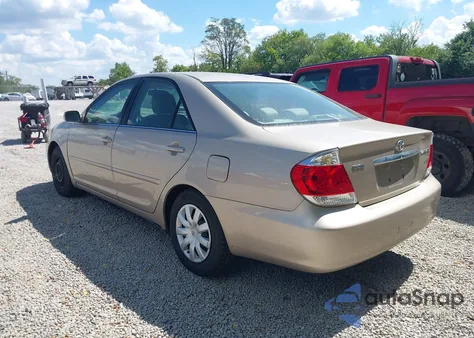 2005 Toyota Camry Le из США, поврежденный, VIN 4T1BE32K55U511421